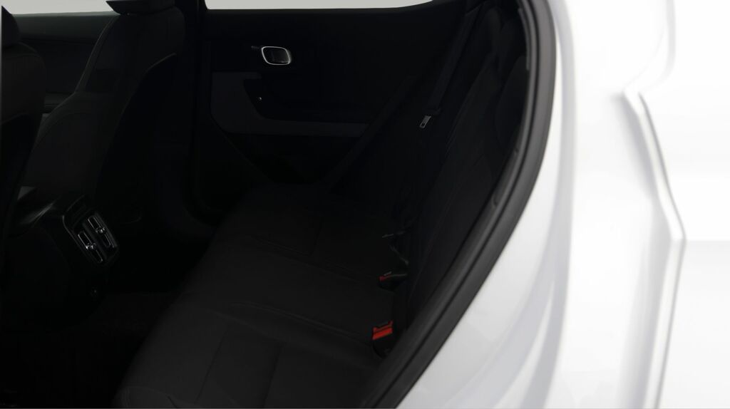 Polestar 2 Hatchback Silver #15