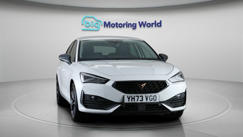 Cupra Leon V1 White #2