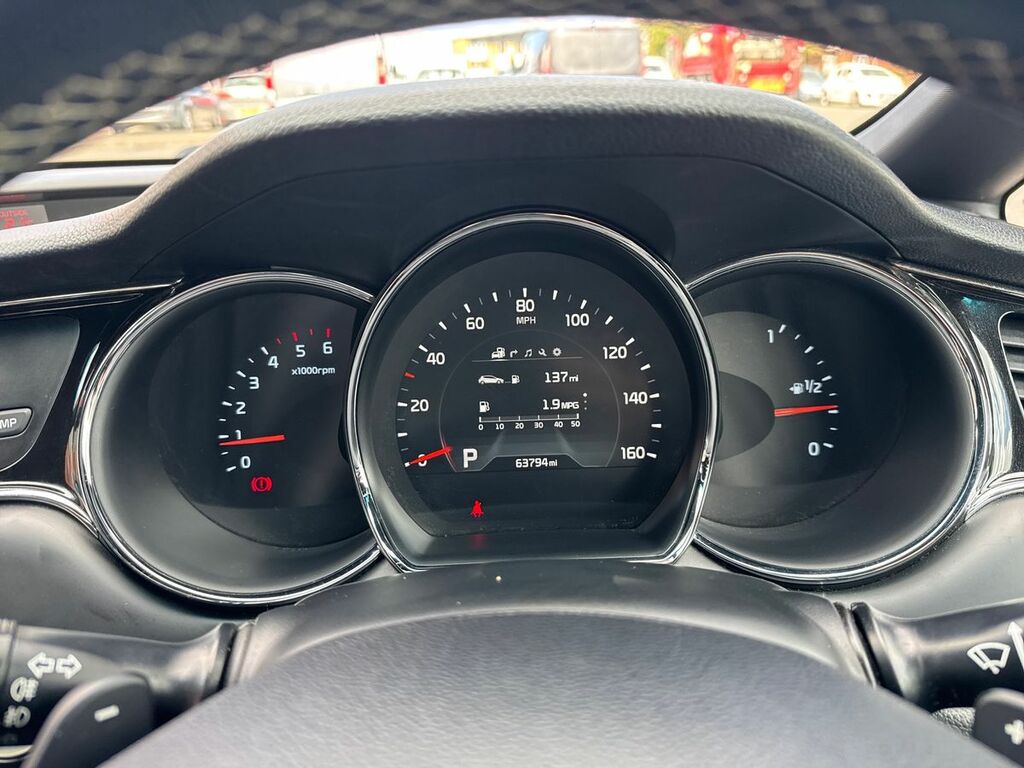 Kia Ceed Hatchback Red #20