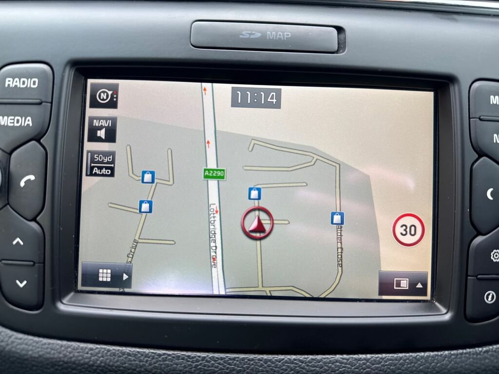 Kia Ceed Hatchback Red #18
