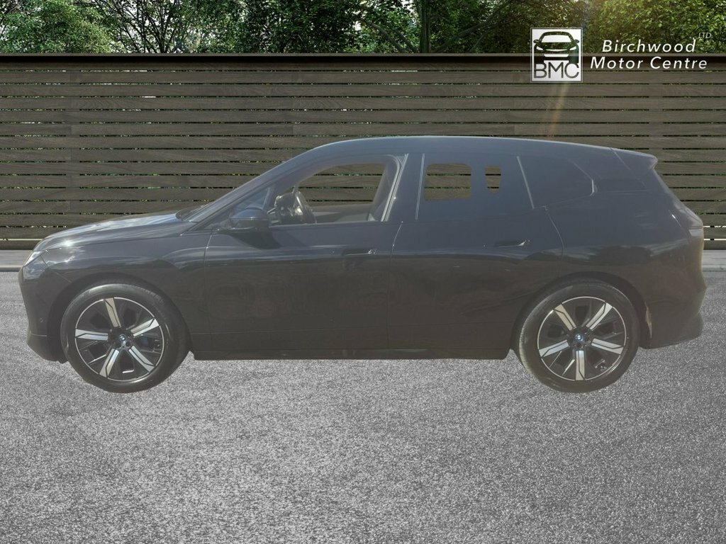 BMW iX Suv YB72ULL Black #4
