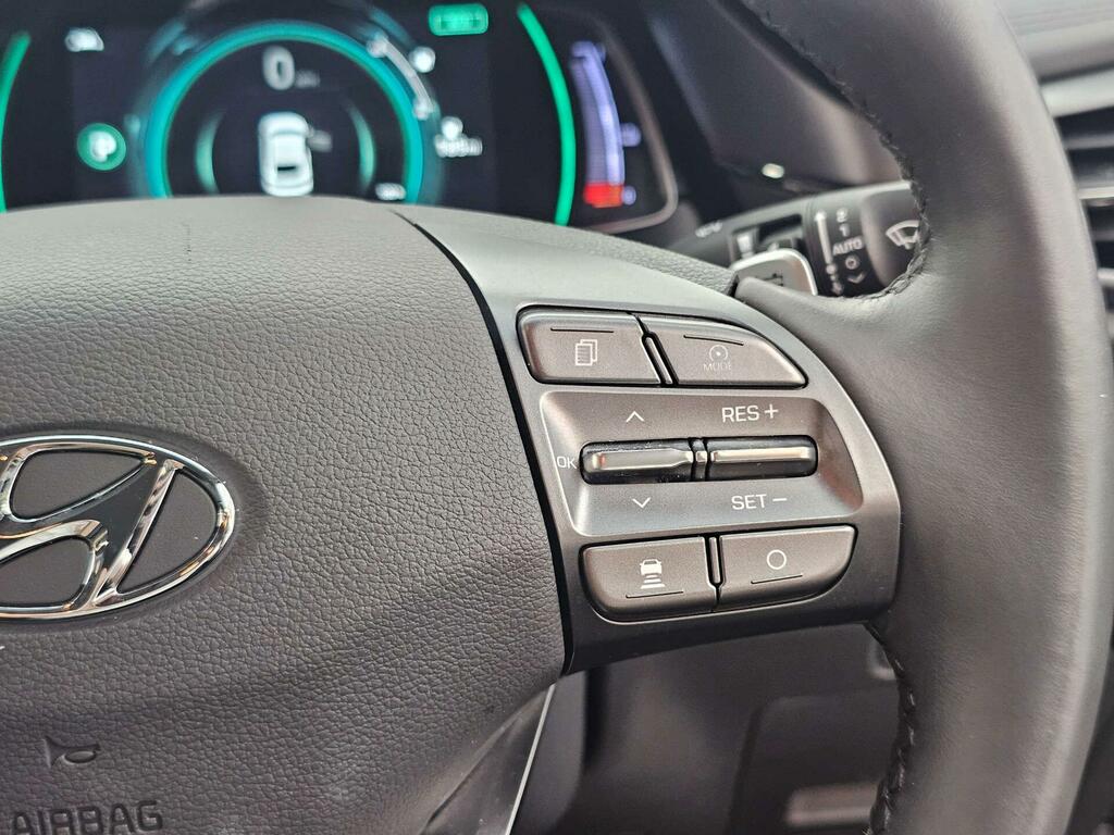 Hyundai Ioniq 1.6 Gdi 105Ps Premium Plug-in Hybrid Black #16