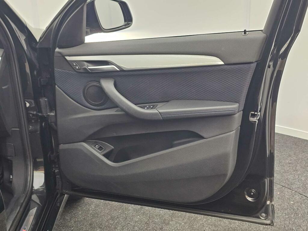BMW X1 1.5 Sdrive18i Xline 139 Bhp White #25