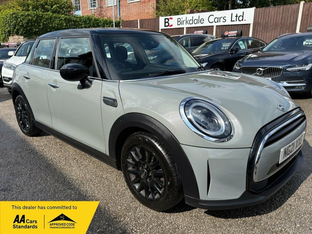 Mini Hatch 1.5L Cooper Classic NG21XXE Grey
