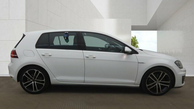 Volkswagen Golf 2.0 Tdi Bluemotion Tech DX15YMY White #5