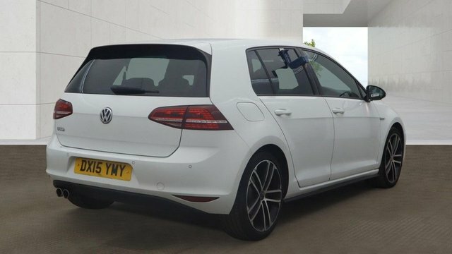 Volkswagen Golf 2.0 Tdi Bluemotion Tech DX15YMY White #4
