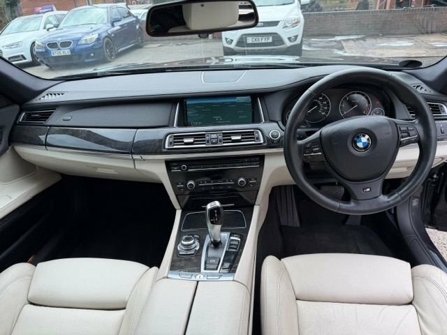 BMW 7 Series 3.0 730D M Sport Grey #6