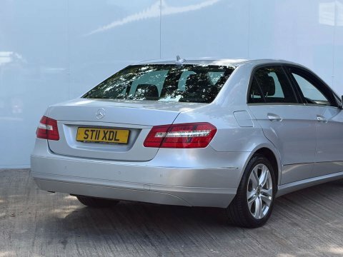 Mercedes-Benz E Class 2.1 E220 Cdi Blueefficiency Avantgarde Tiptronic E White #33