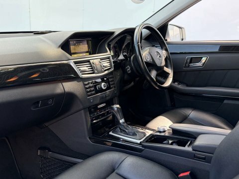 Mercedes-Benz E Class 2.1 E220 Cdi Blueefficiency Avantgarde Tiptronic E White #61
