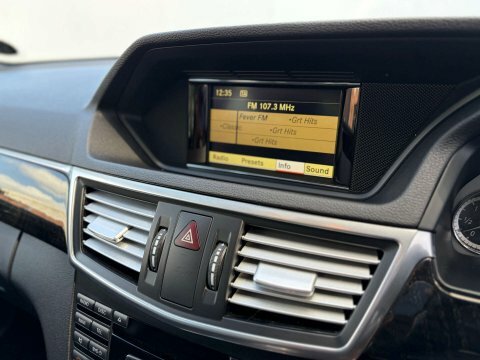Mercedes-Benz E Class 2.1 E220 Cdi Blueefficiency Avantgarde Tiptronic E White #40