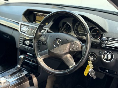 Mercedes-Benz E Class 2.1 E220 Cdi Blueefficiency Avantgarde Tiptronic E White #46