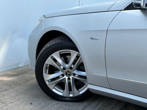 Mercedes-Benz E Class 2.1 E220 Cdi Blueefficiency Avantgarde Tiptronic E White #41