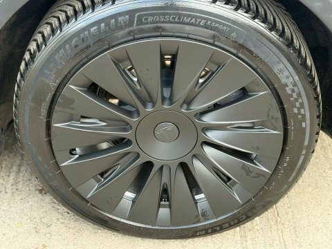 Tesla Model Y Model Y Long White #54