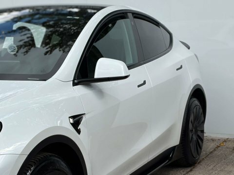 Tesla Model Y Model Y Long White #39