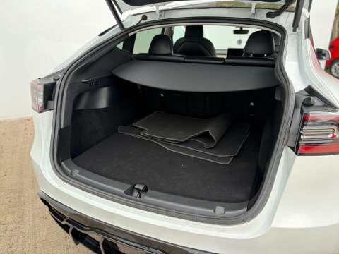 Tesla Model Y Model Y Long White #38
