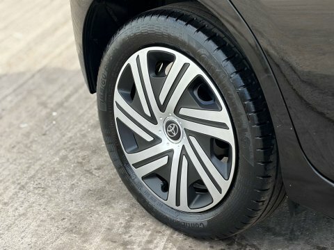 Toyota Aygo X -Play Tss Vvt-i Black #5