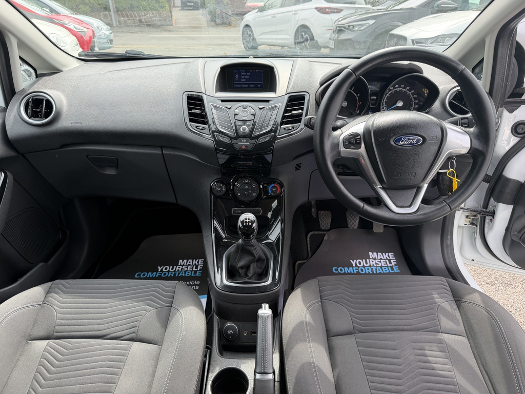 Ford Fiesta Zetec #4