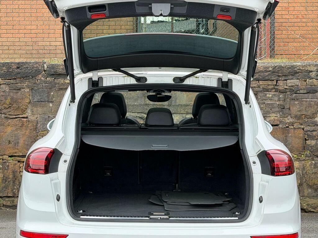 Porsche Cayenne Black #23