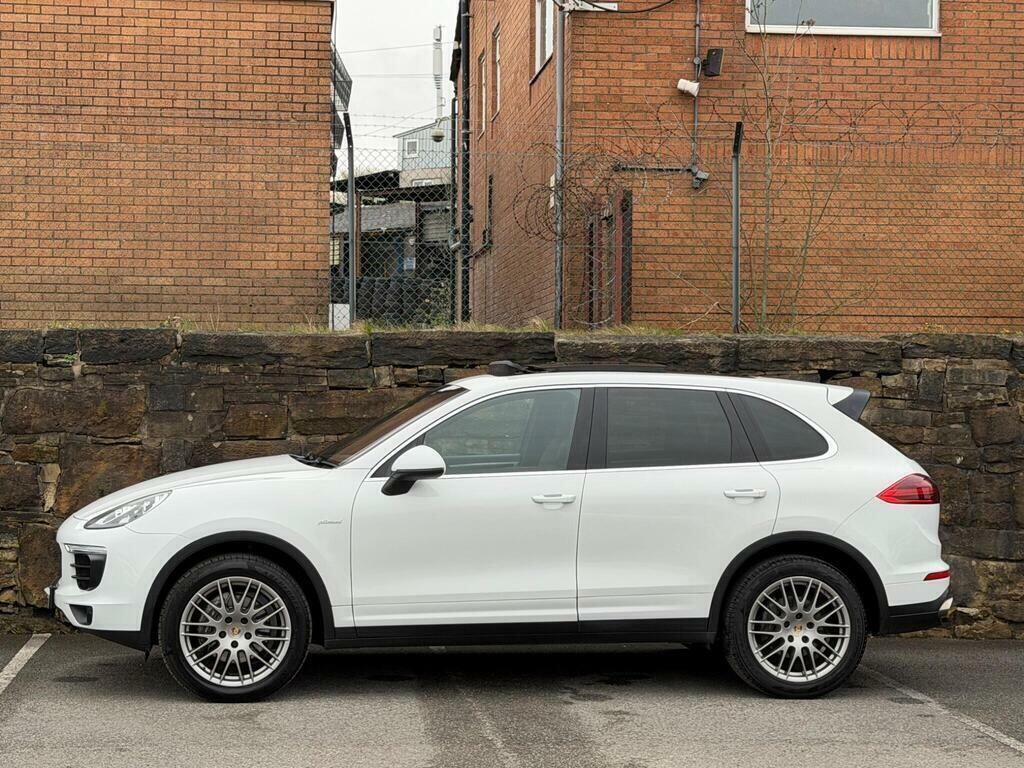 Porsche Cayenne 3.0 Td V6 Tiptronics 4Wd Euro 6 S S White #4