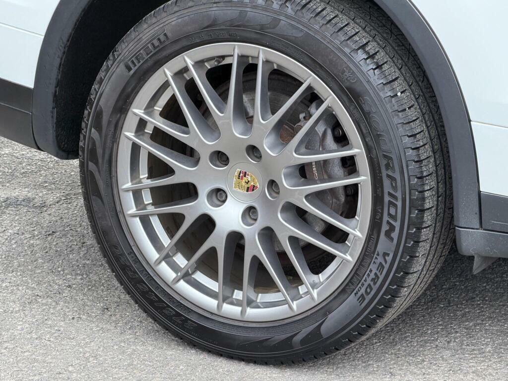 Porsche Cayenne Black #50