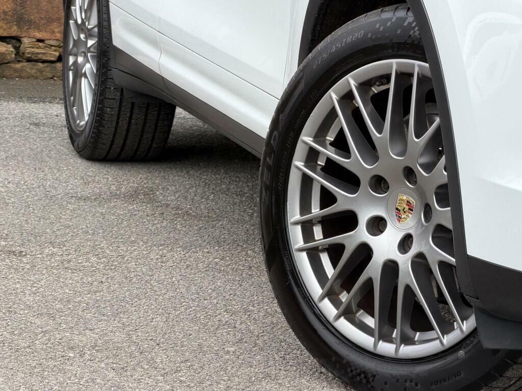 Porsche Cayenne Black #48