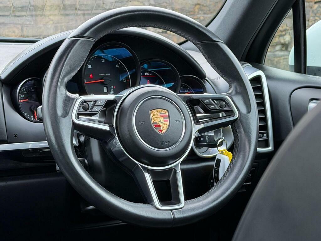 Porsche Cayenne Black #26