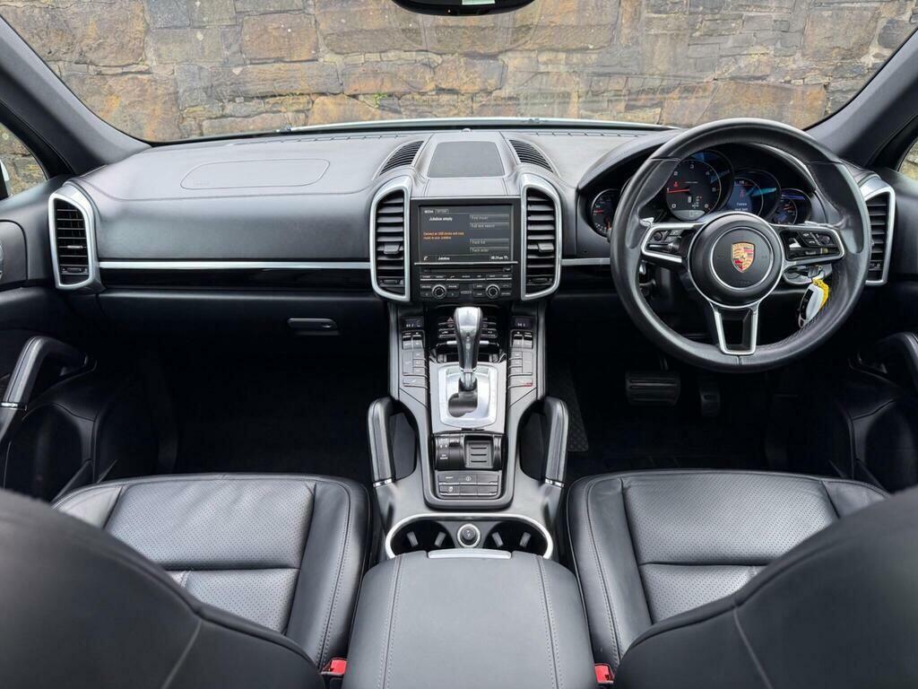 Porsche Cayenne Black #11