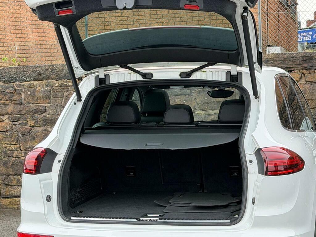 Porsche Cayenne Black #22