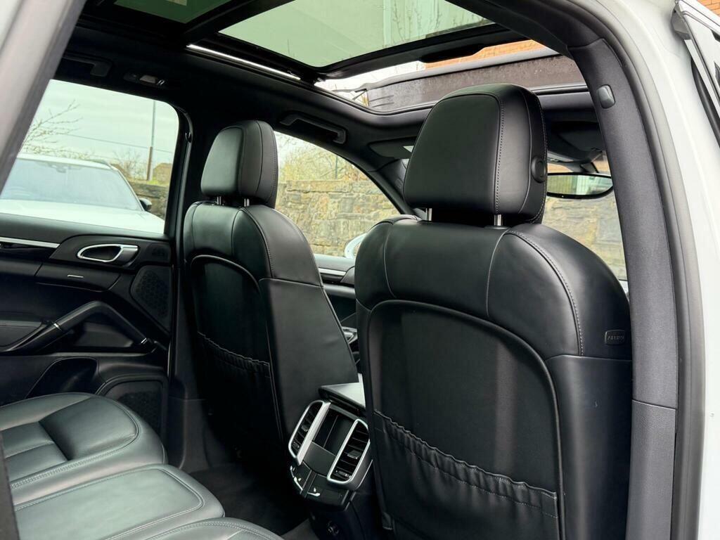 Porsche Cayenne Black #20