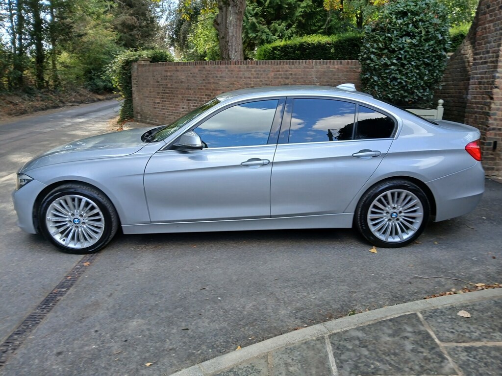 BMW 3 Series 320D Luxury YJ63JZO Silver #5