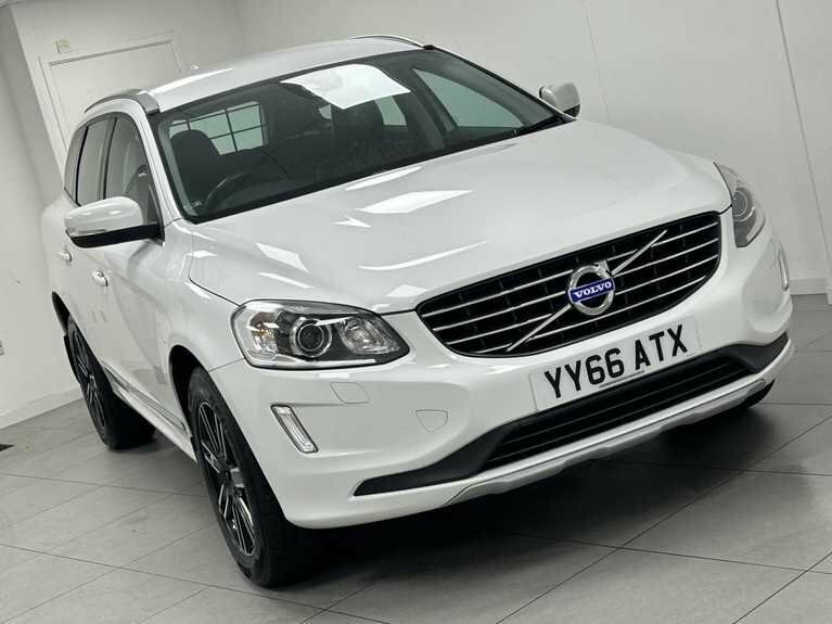 Volvo XC60 D5 220 Se Lux Nav YY66ATX #6
