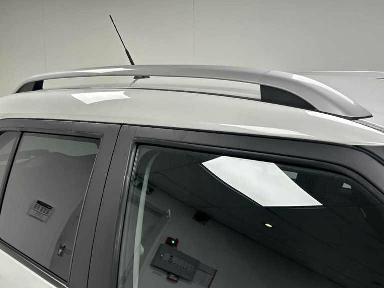Suzuki Ignis Hatchback White #11