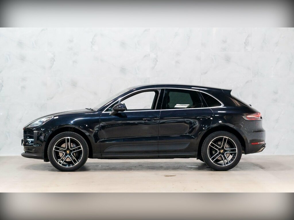 Porsche Macan 2.0T Pdk 4Wd Euro 6 Ss RV19MGX Black #4