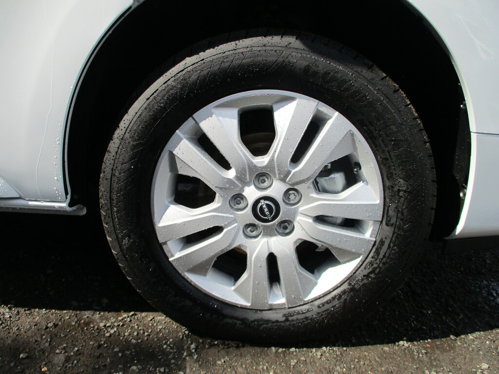 Nissan Diesel #17