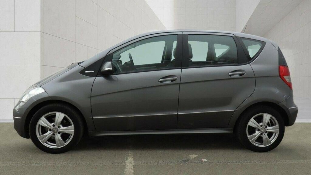Mercedes-Benz A Class 1.5 A160 Avantgarde Se Cvt 2012 Grey #3