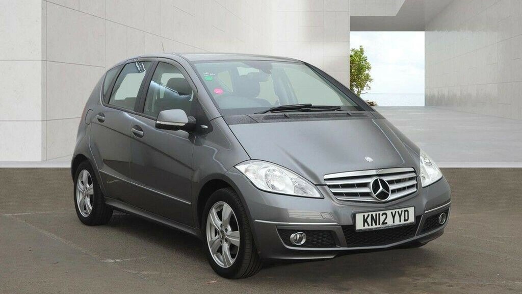 Mercedes-Benz A Class 1.5 A160 Avantgarde Se Cvt 2012 Grey #2