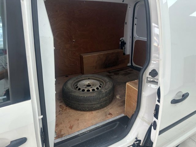 Volkswagen Caddy Panel Van White #16