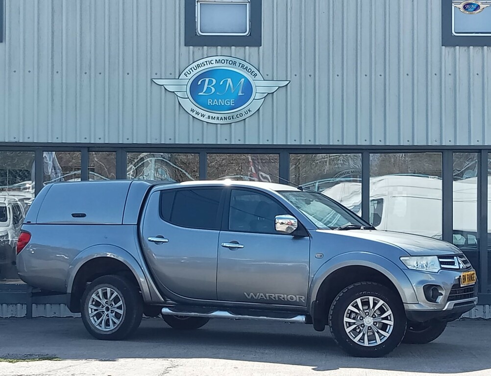 Mitsubishi L200 2.5 Di-d Warrior 2014 Grey
