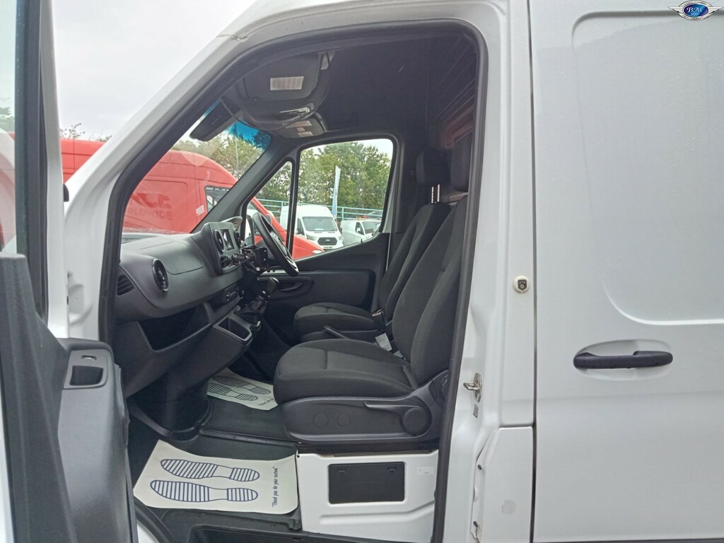 Mercedes-Benz Sprinter Panel Van White #17