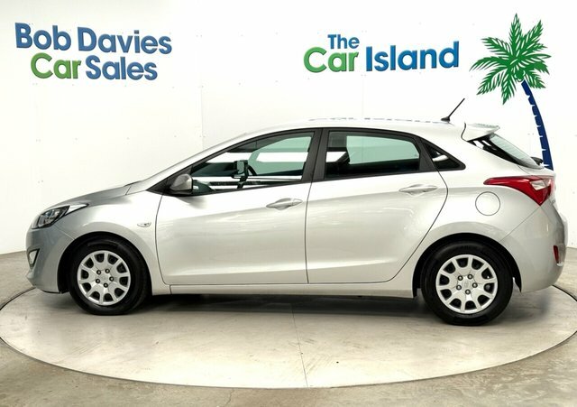 Hyundai I30 Crdi Blue Drive Classic BX63UJB Silver #5