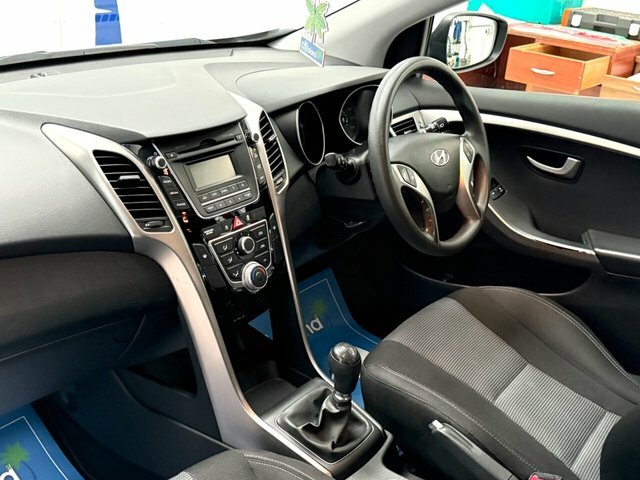 Hyundai I30 Crdi Blue Drive Classic BX63UJB Silver #4