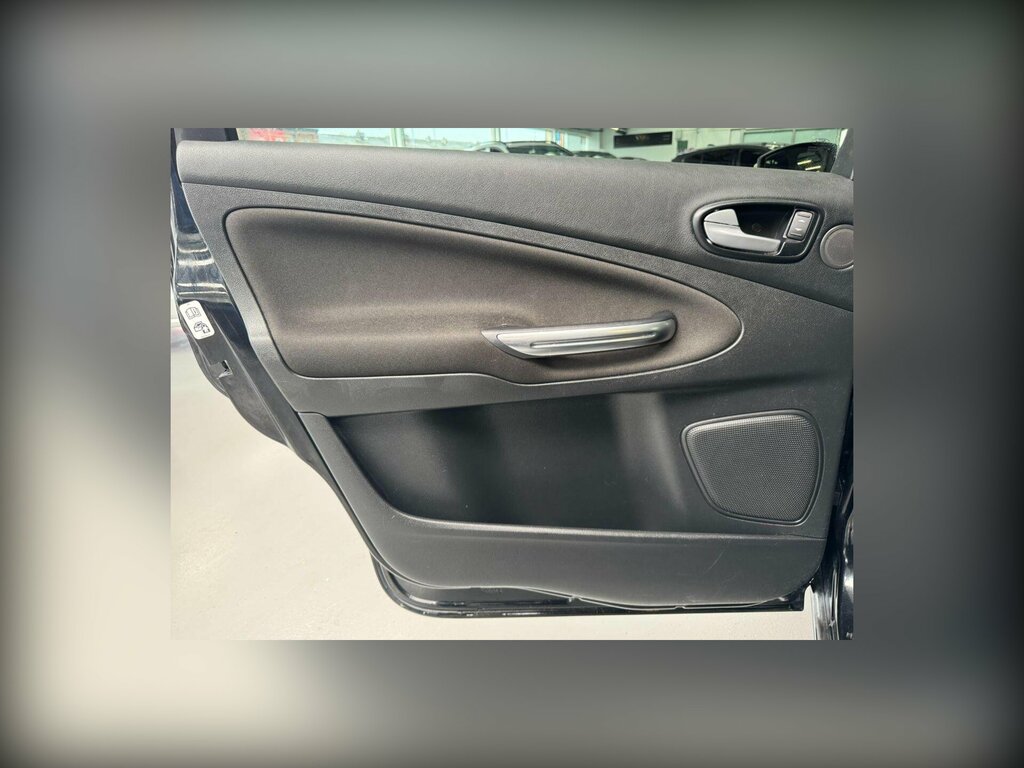 Ford S-Max S-max Silver #51