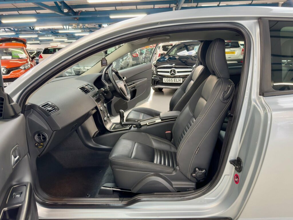 Volvo C30  White #21