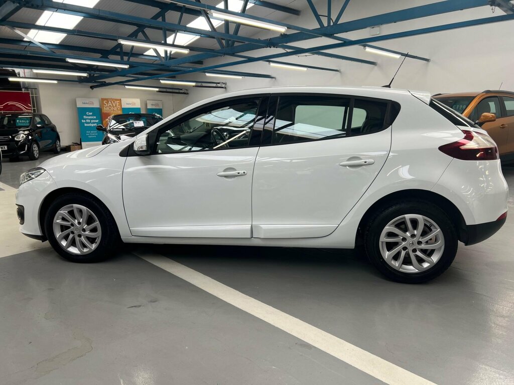 Renault Megane 1.5 Dci Energy Dynamique Tomtom Euro 5 Ss CA15EHT White #4