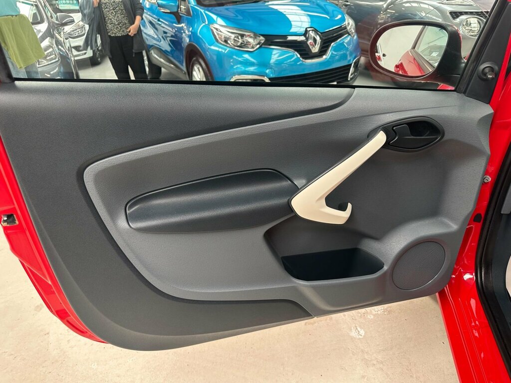 Ford KA Studio Plus Red #32