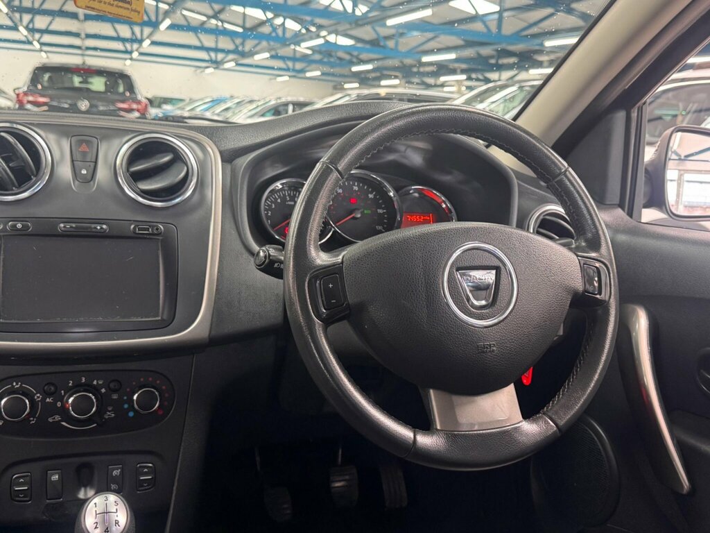 Dacia Sandero Stepway Stepway White #10