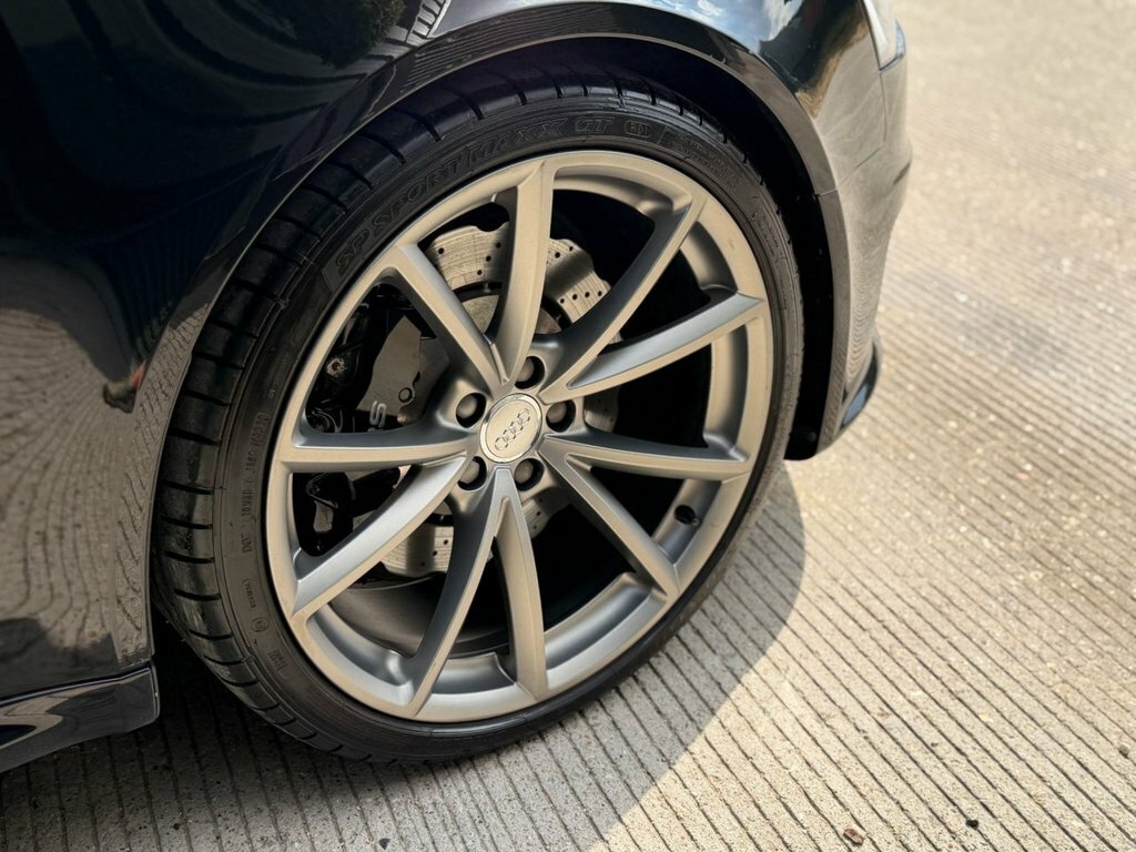 Audi RS4 Avant 4.2L Null White #10