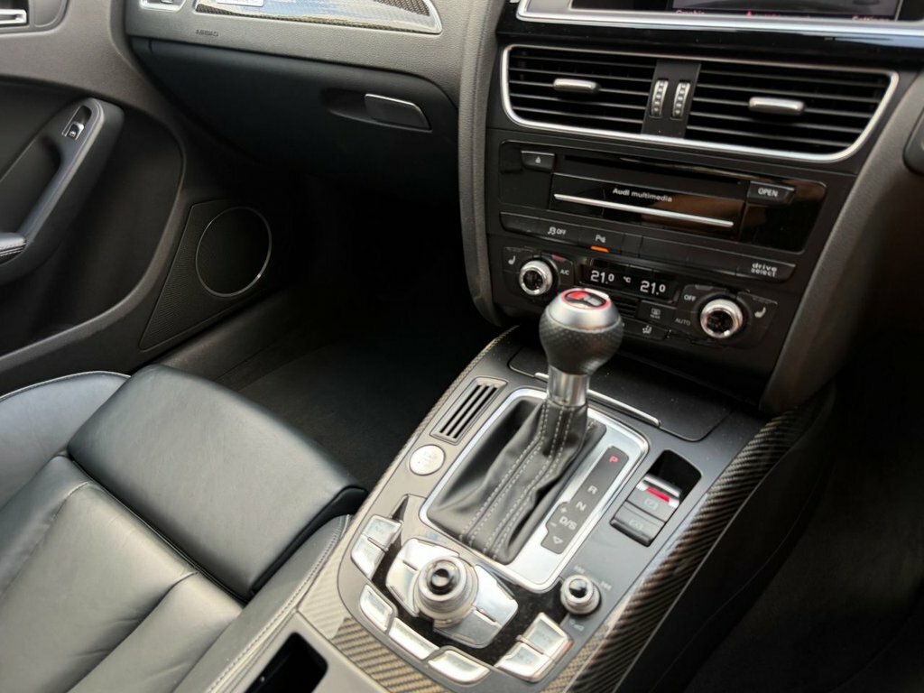 Audi RS4 Avant 4.2L Null White #45