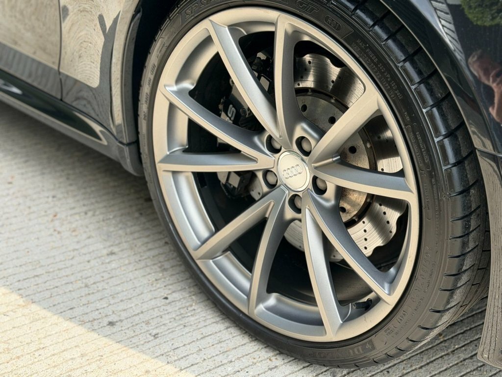 Audi RS4 Avant 4.2L Null White #7