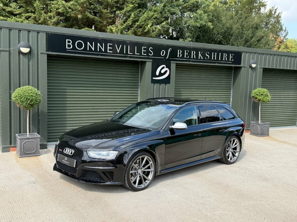 Audi RS4 Avant 4.2L Null White #18